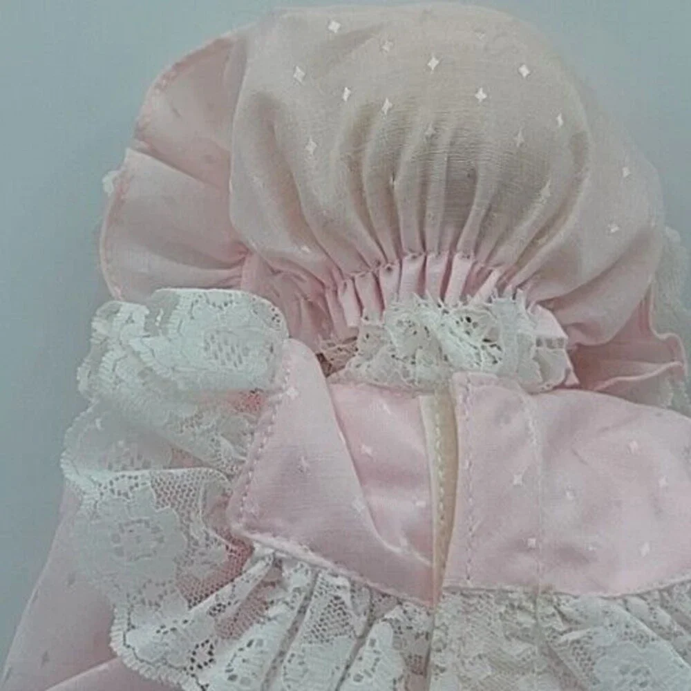 Unbranded porcelain doll